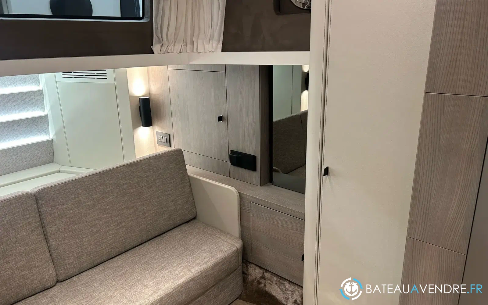 slider 36 Cranchi A46 Luxury Tender