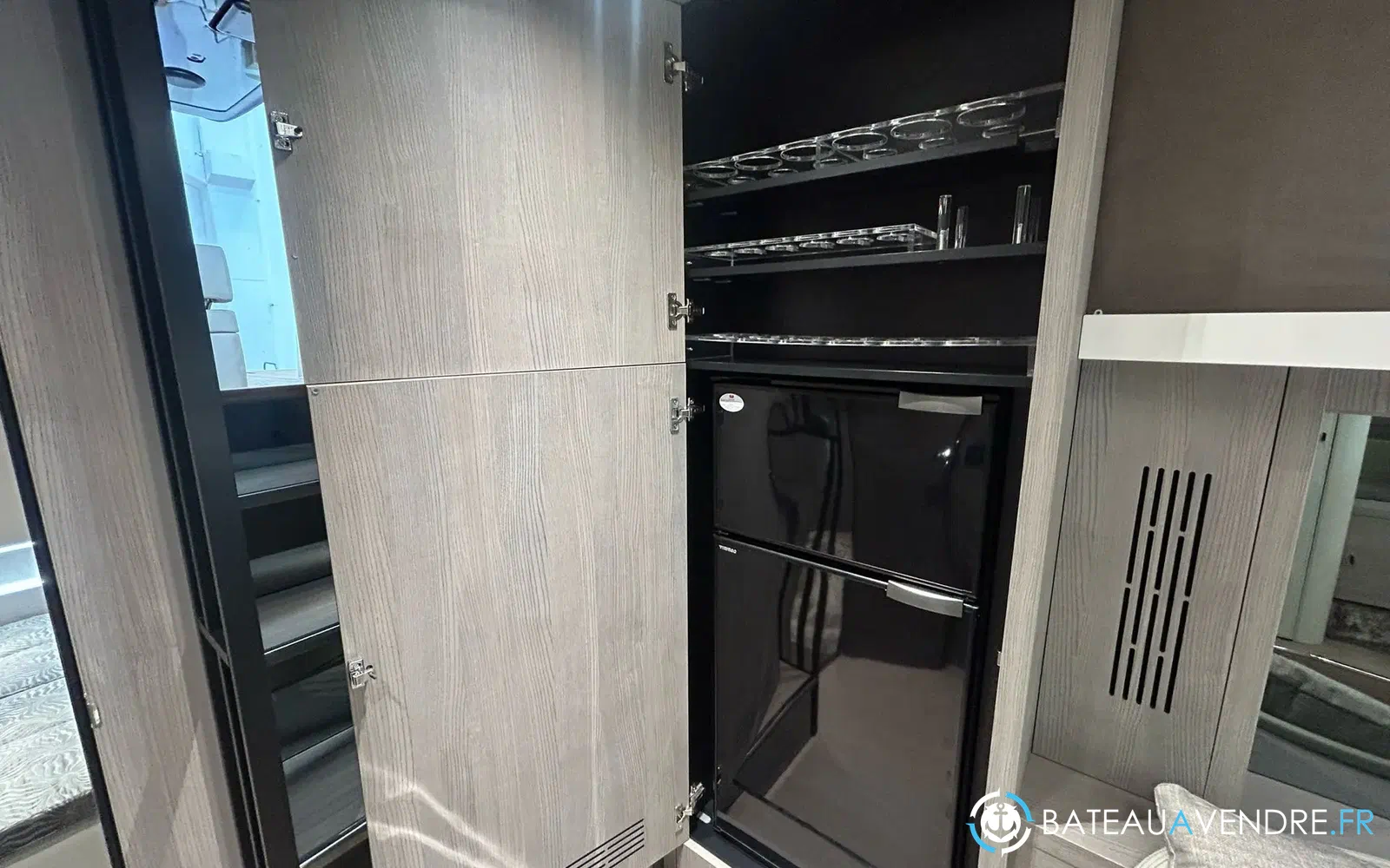 slider 38 Cranchi A46 Luxury Tender