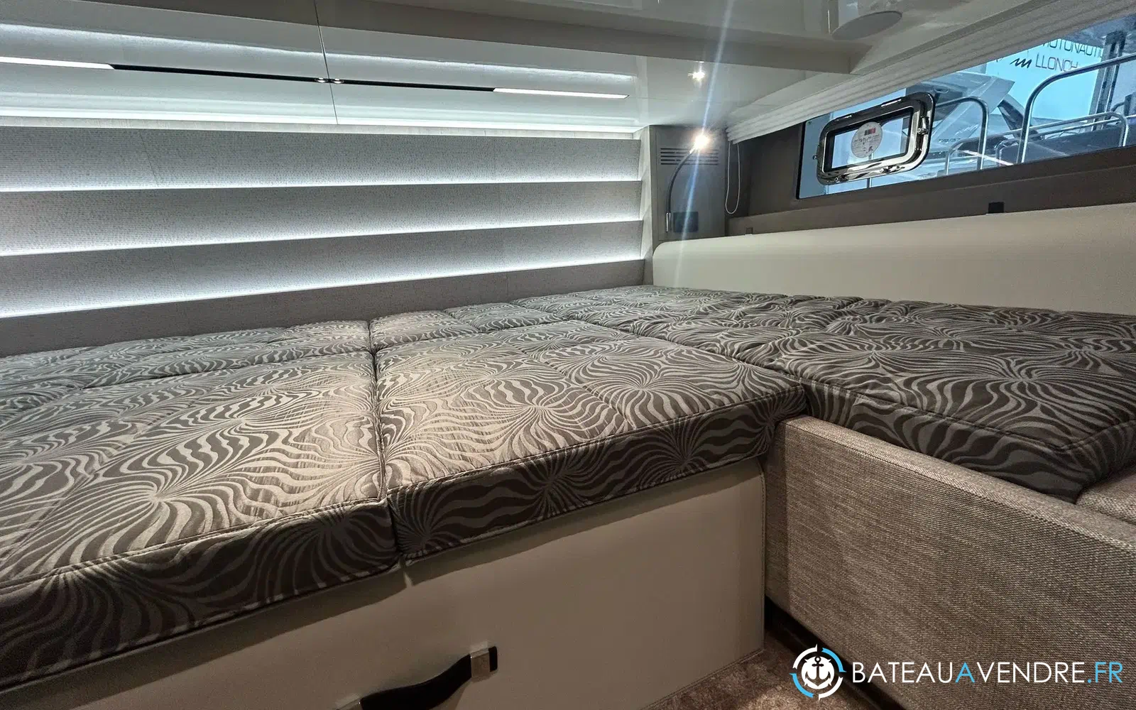 slider 43 Cranchi A46 Luxury Tender