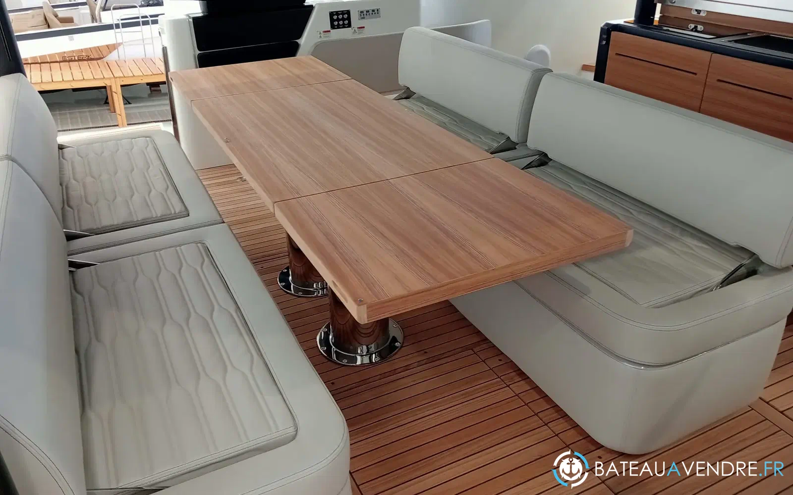 slider 10 Cranchi A46 Luxury Tender