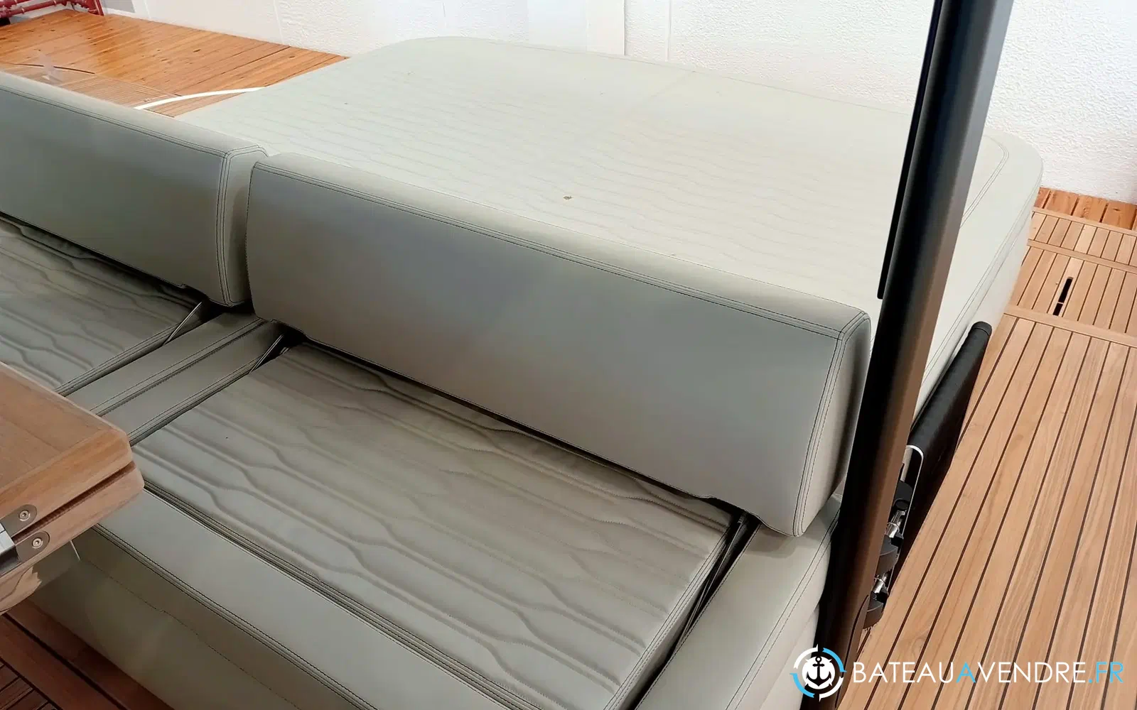slider 11 Cranchi A46 Luxury Tender