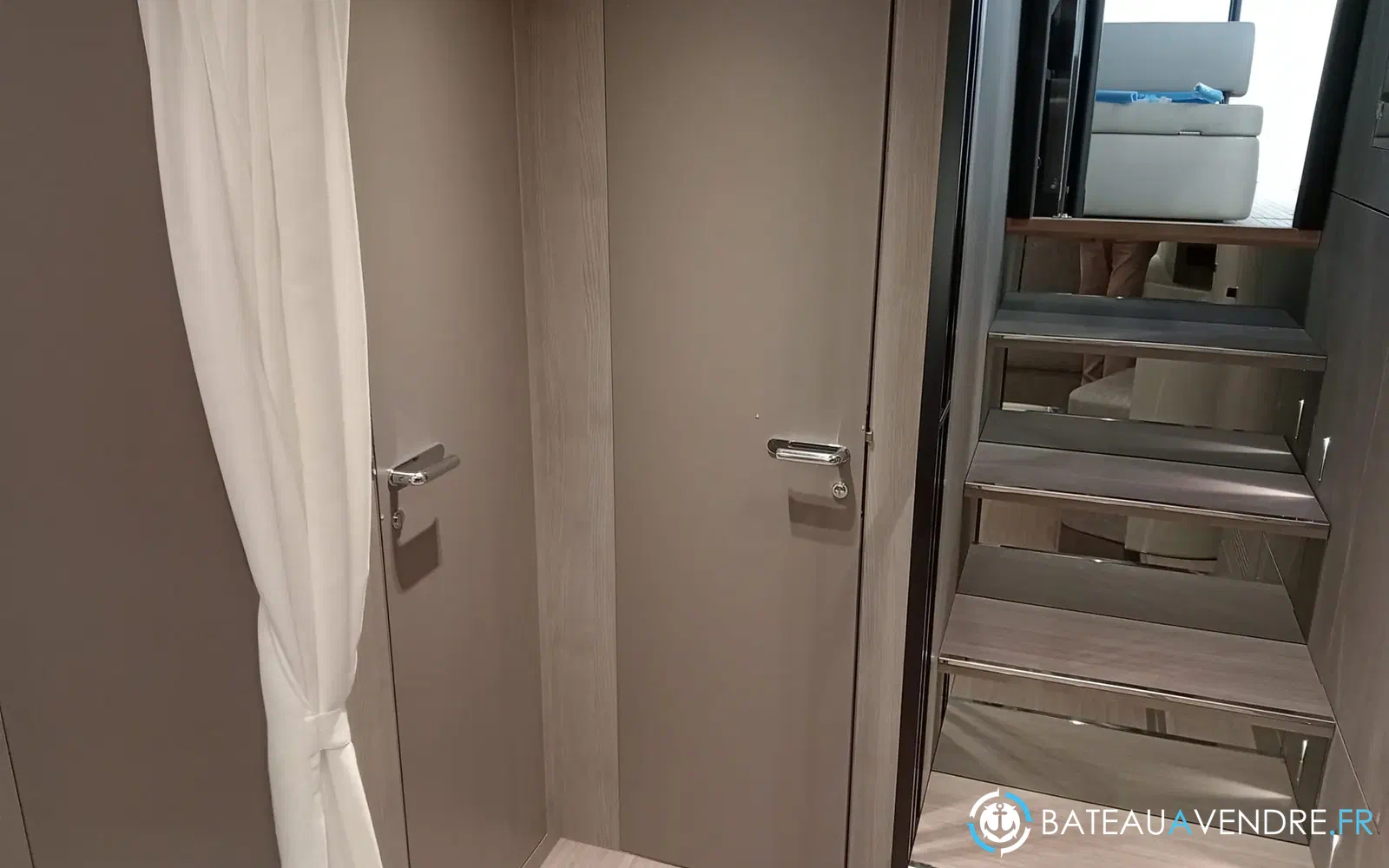 slider 23 Cranchi A46 Luxury Tender
