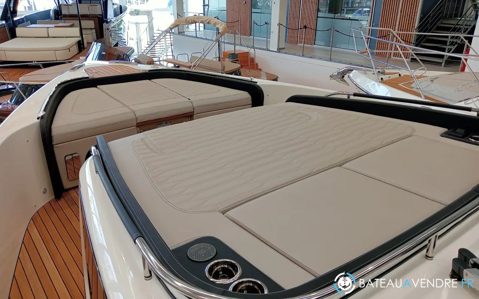 slider 6 Cranchi A46 Luxury Tender