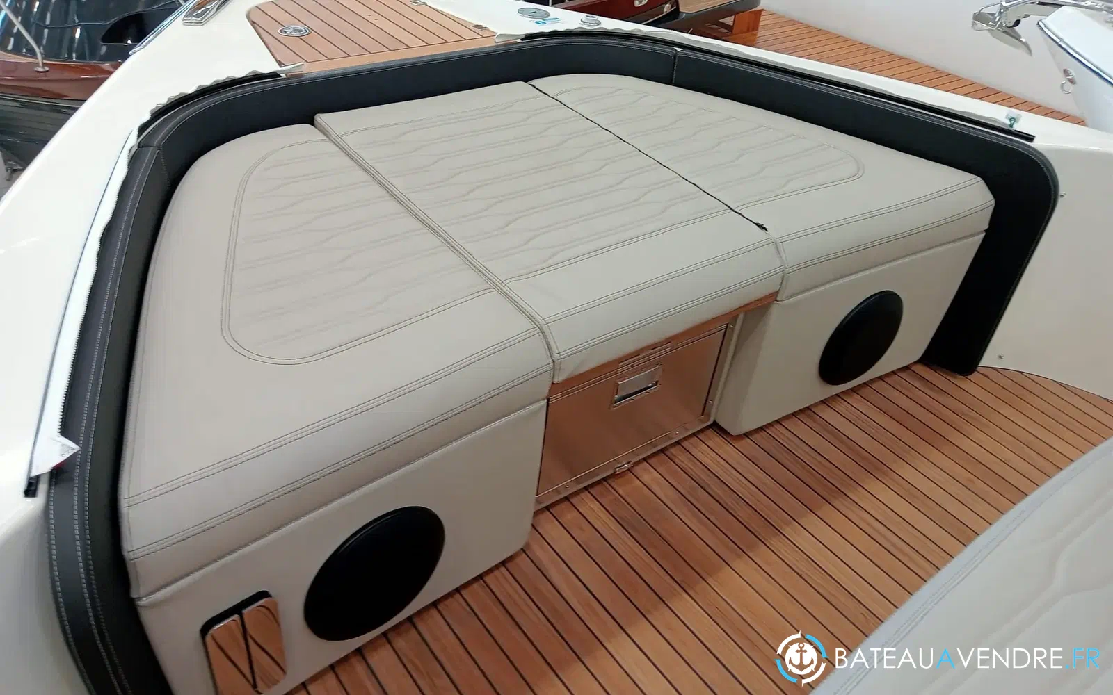 slider 7 Cranchi A46 Luxury Tender