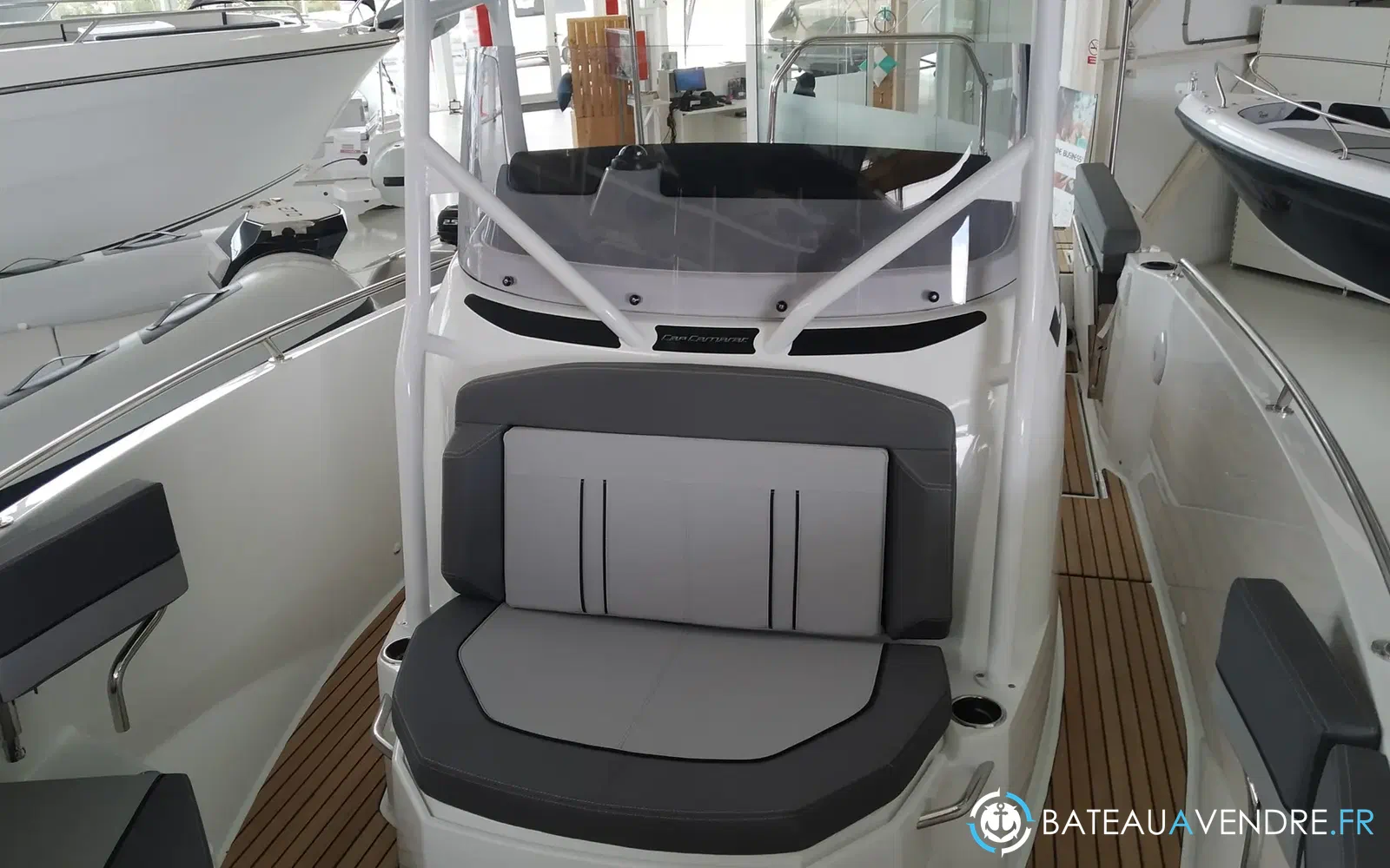 slider 12 Jeanneau Cap Camarat 7.5 CC Serie 3