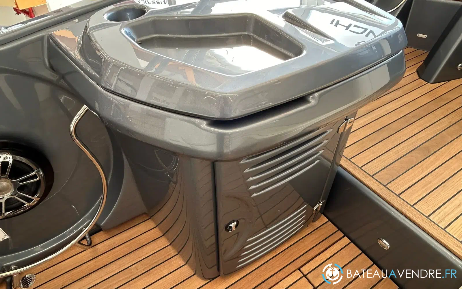 slider 13 Cranchi Endurance 30