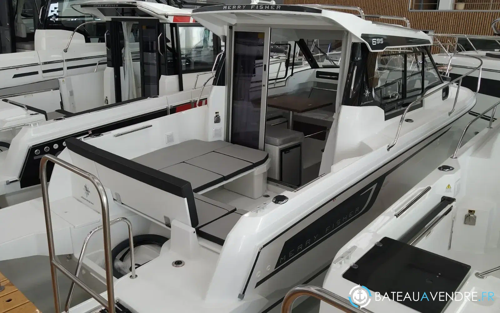 slider 1 Jeanneau Merry Fisher 695 Serie 2