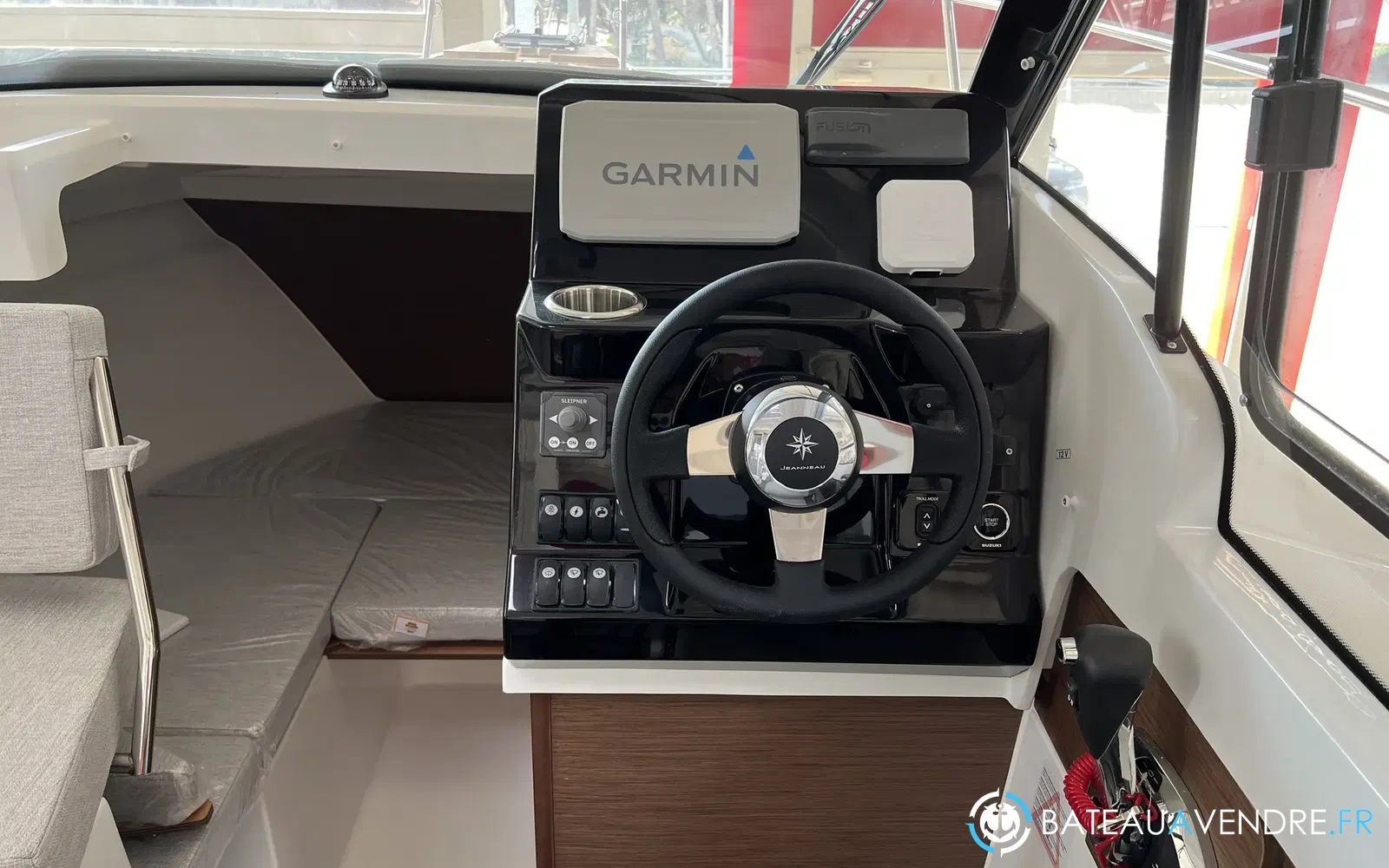 slider 11 Jeanneau Merry Fisher 695 Serie 2