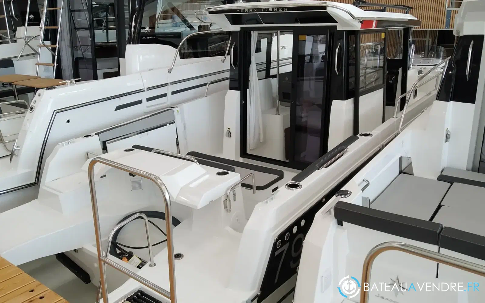 slider 1 Jeanneau Merry Fisher 795 Sport Serie 2