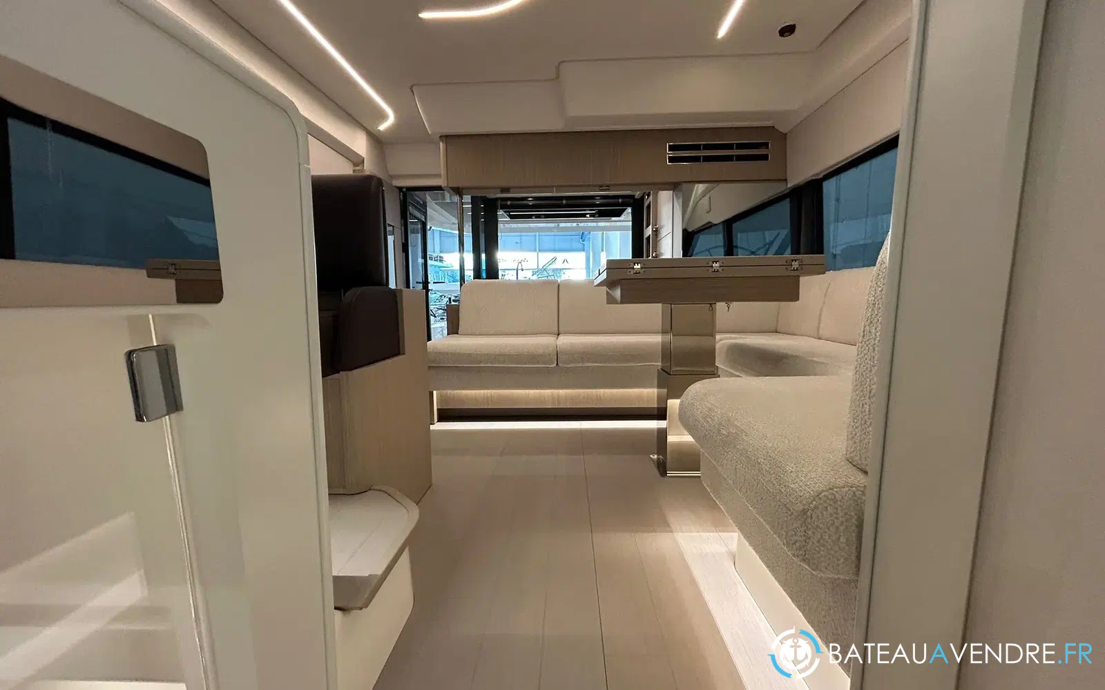 slider 12 Prestige Yachts F4.9
