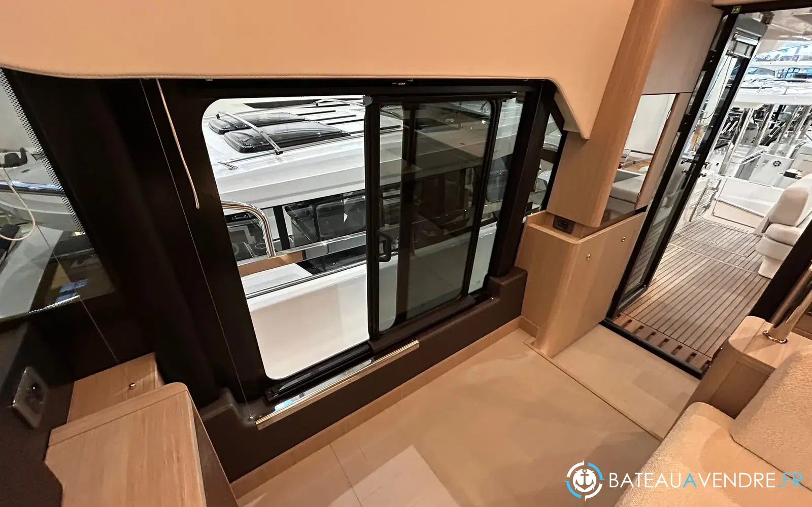 slider 31 Prestige Yachts F4.9