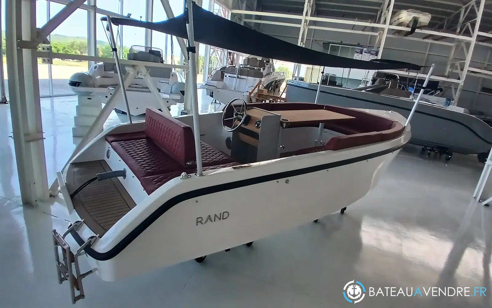 slider 14 Rand Boats Picnic 18