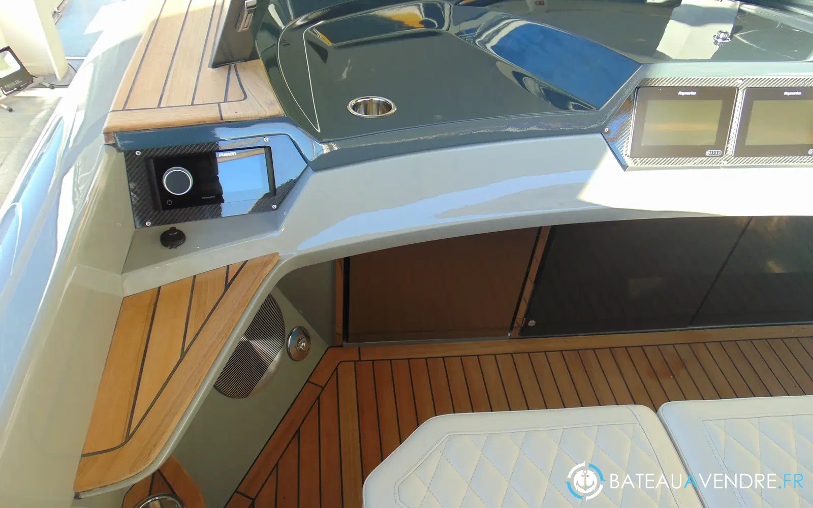 slider 4 Rand Boats Spirit 25