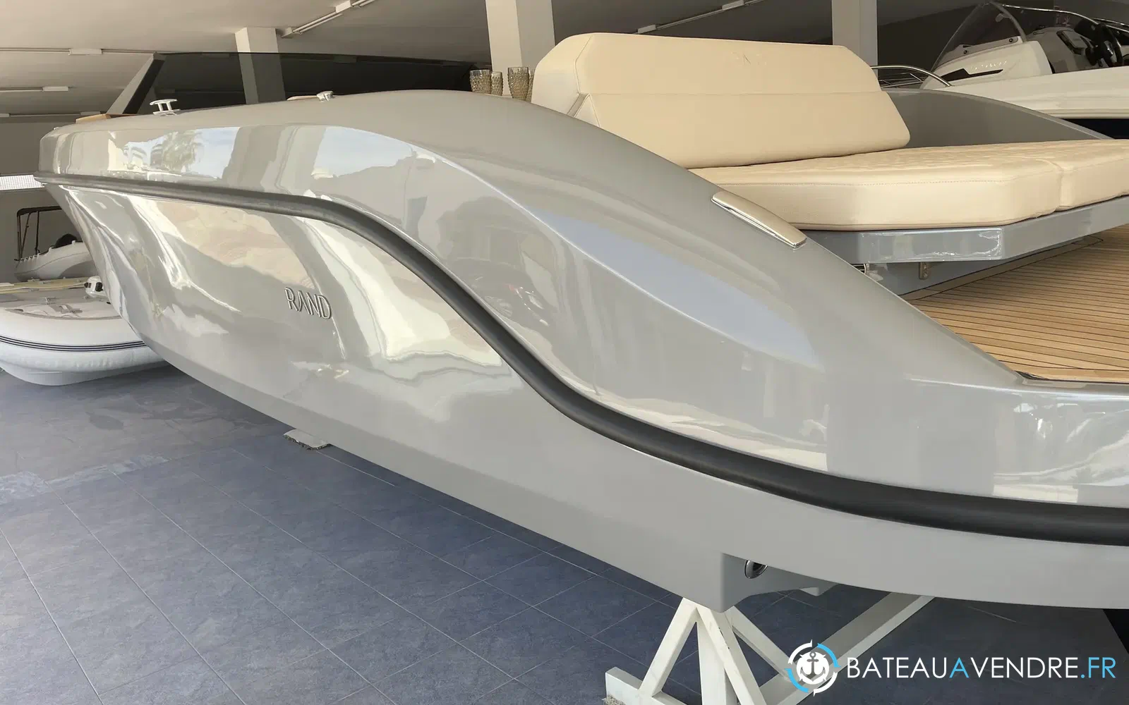 slider 10 Rand Boats Spirit 25