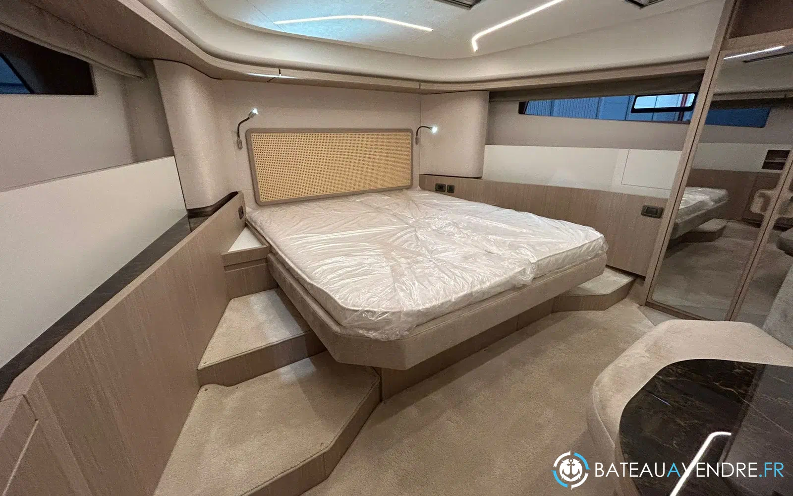 slider 22 Prestige Yachts F4.9