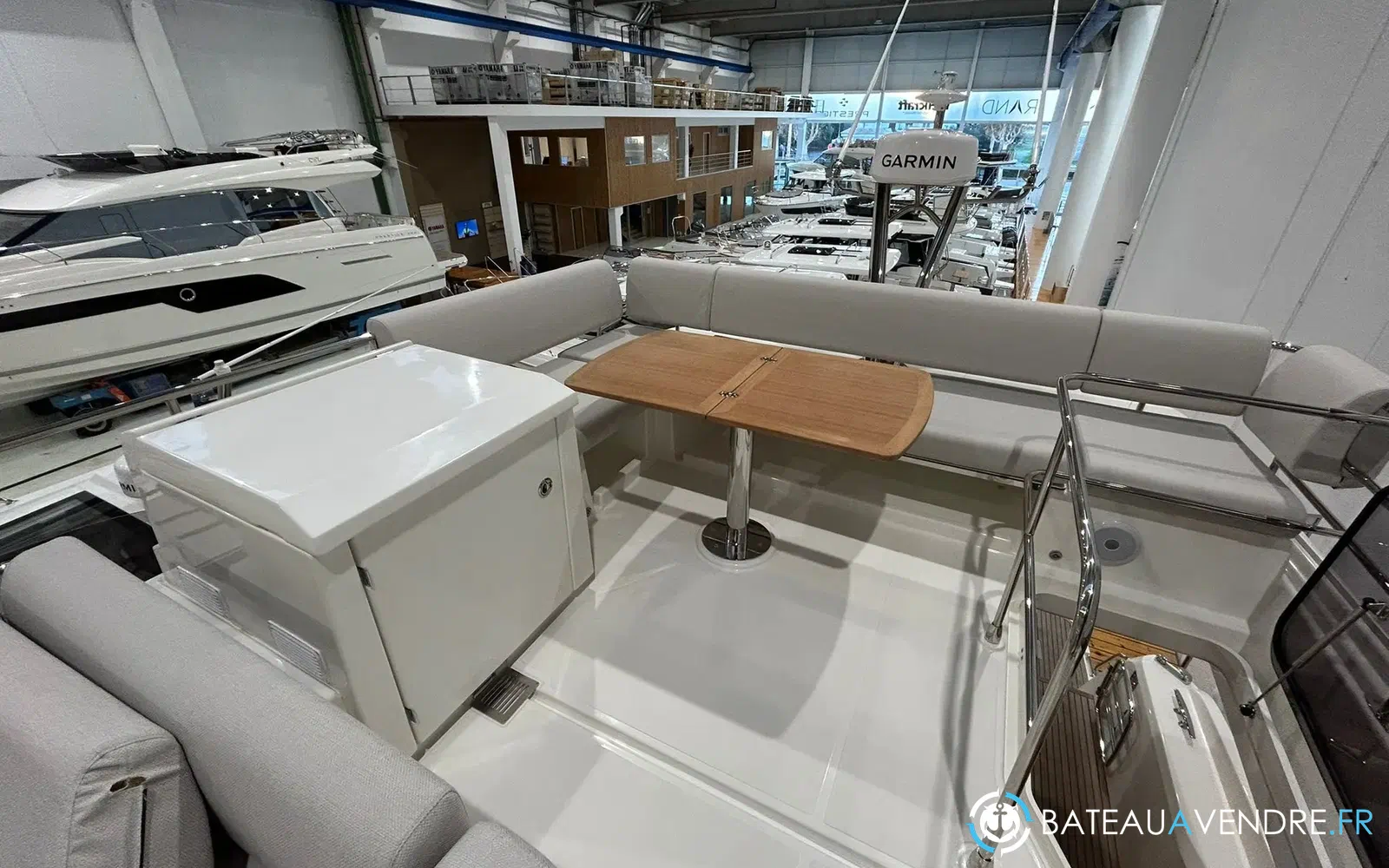 slider 2 Prestige Yachts F4.9