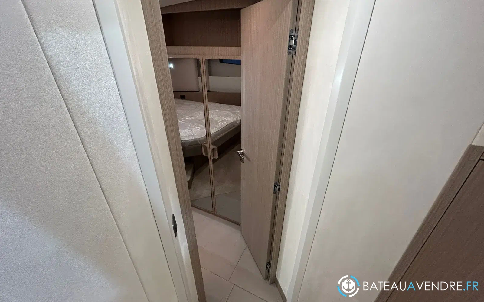 slider 30 Prestige Yachts F4.9