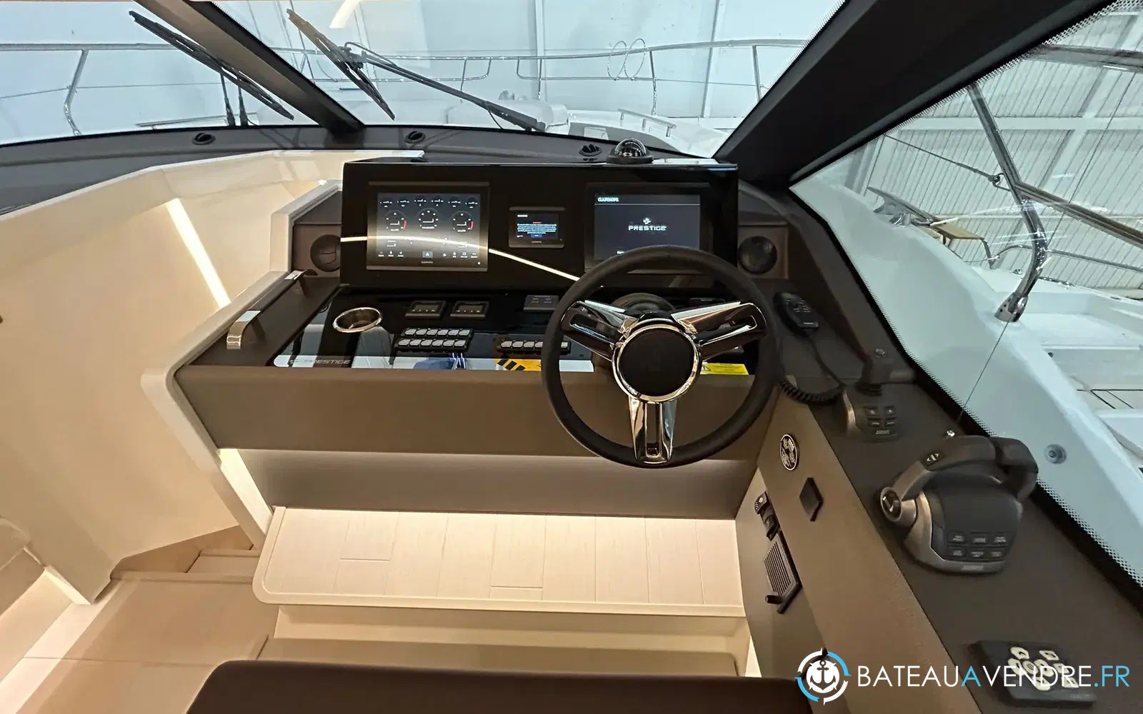 slider 37 Prestige Yachts F4.9