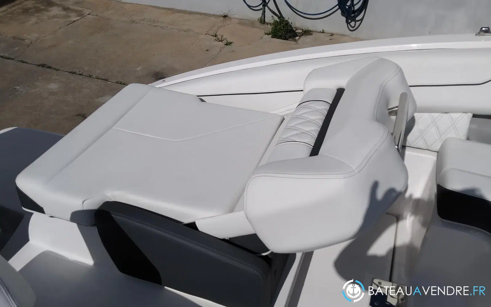 slider 24 Regal LX4
