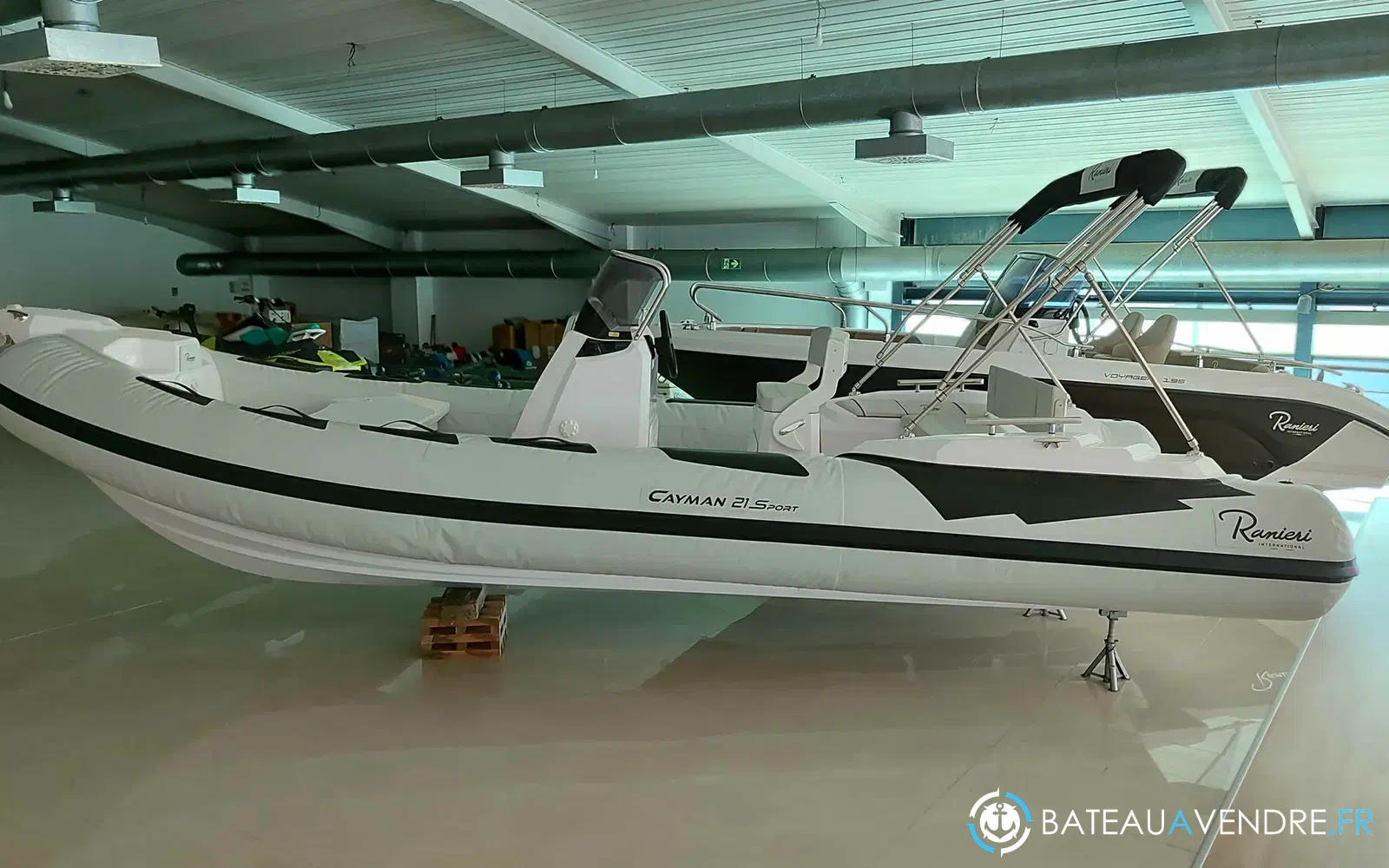 slider 0 Ranieri Cayman 21 Sport