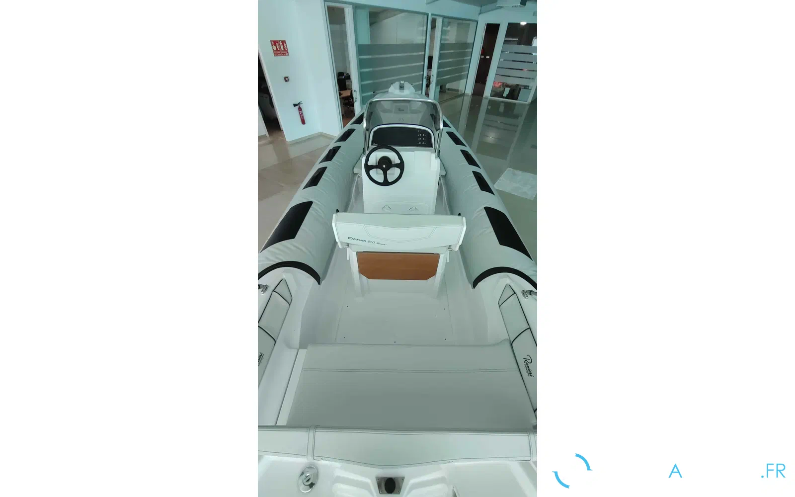 slider 10 Ranieri Cayman 21 Sport
