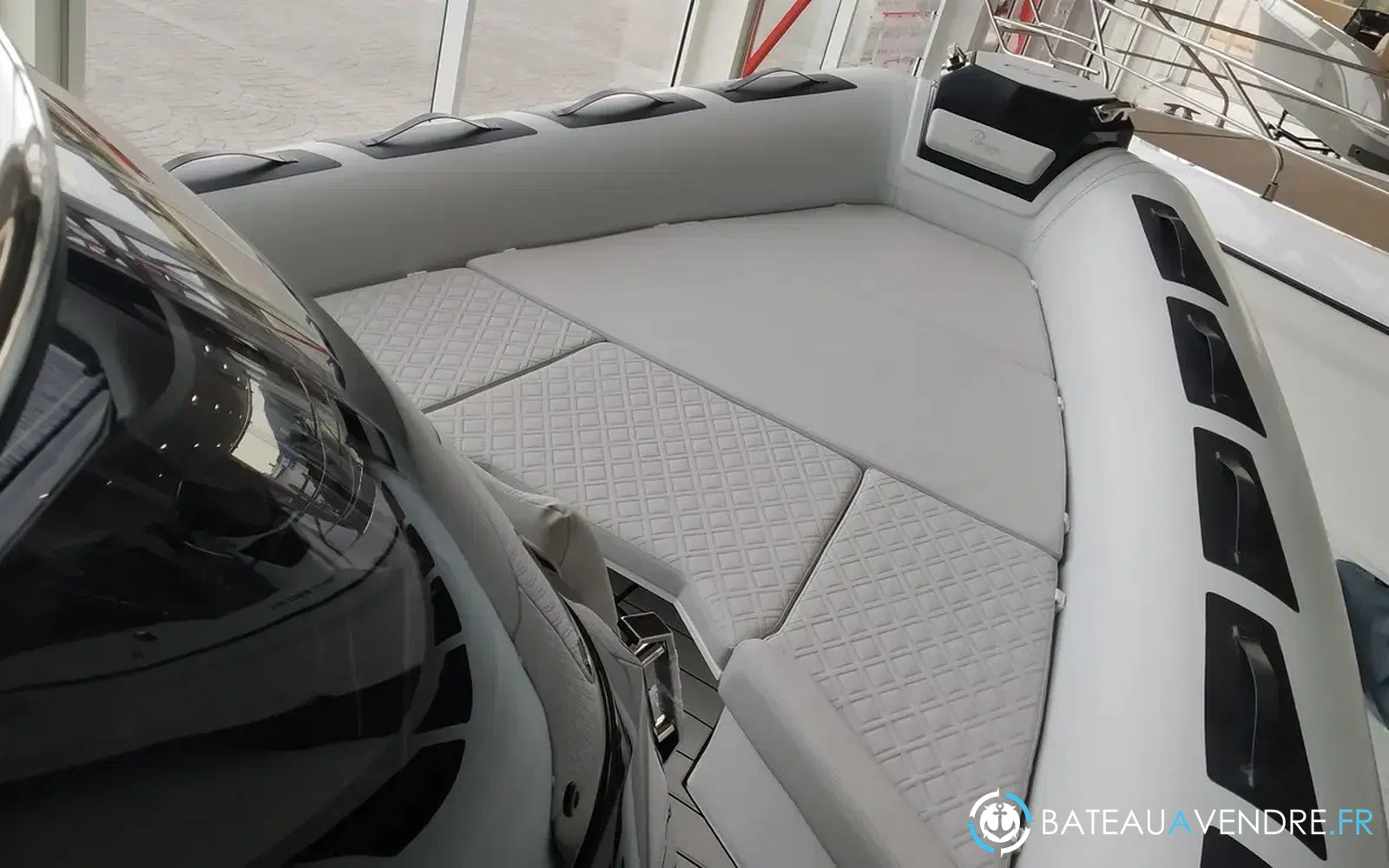 slider 2 Ranieri Cayman 27.0 Sport Touring