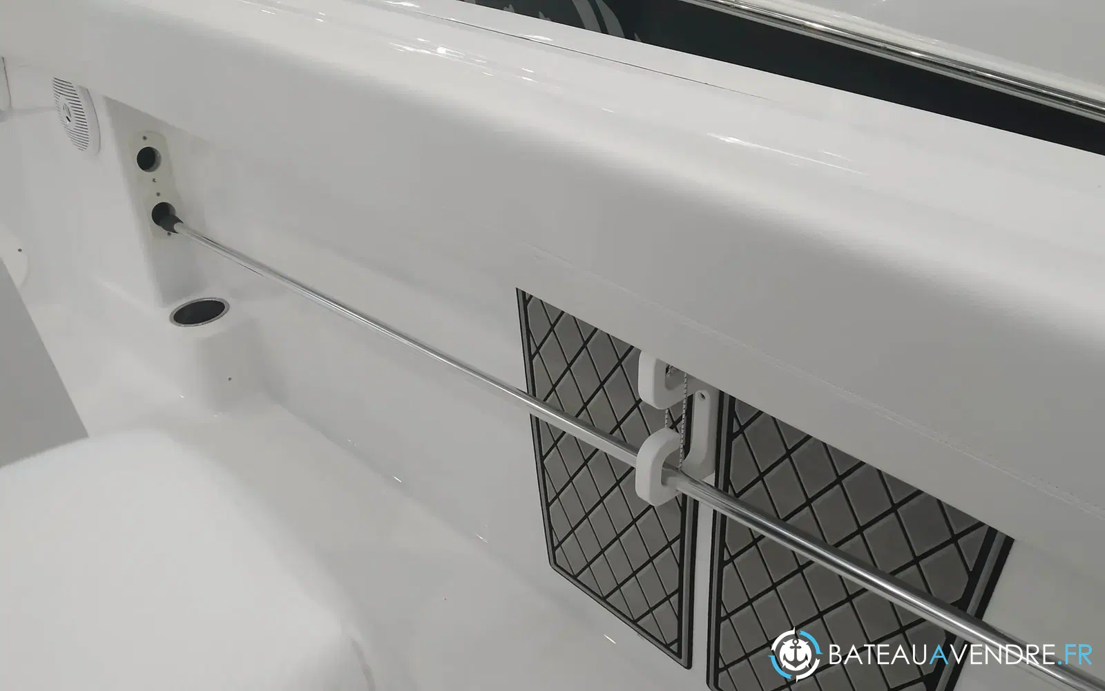 slider 10 Wellcraft Fisherman 222