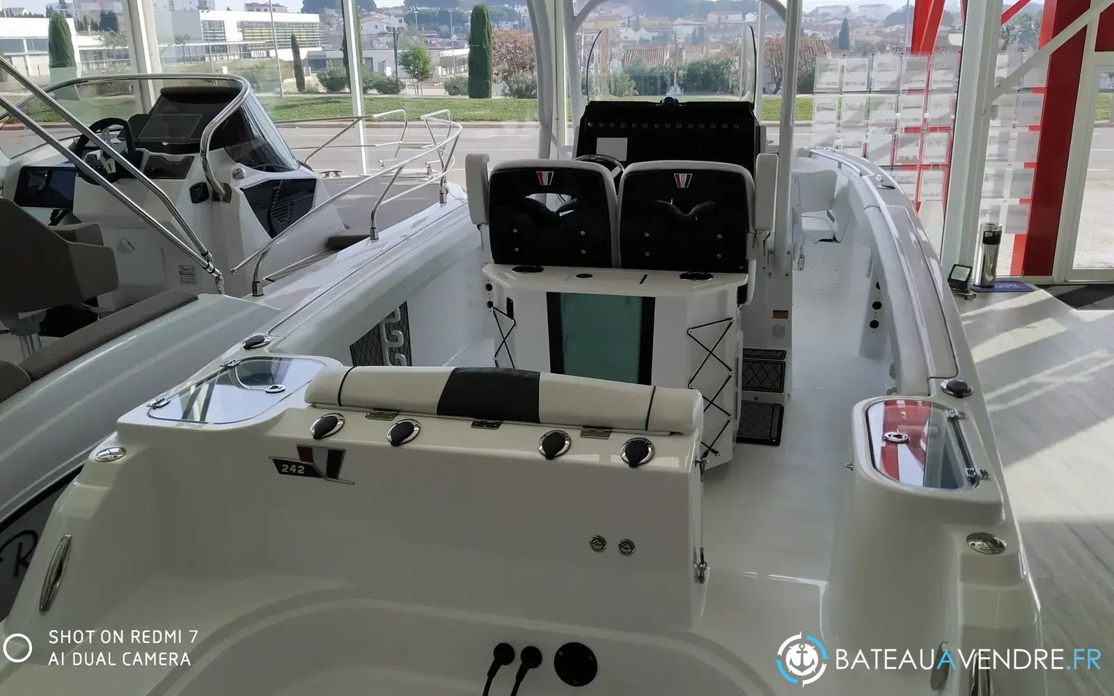 slider 2 Wellcraft Fisherman 242