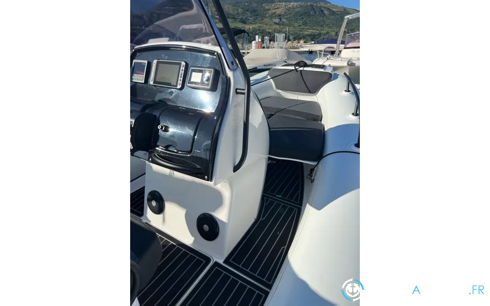 slider 8 Grand Golden Line G650