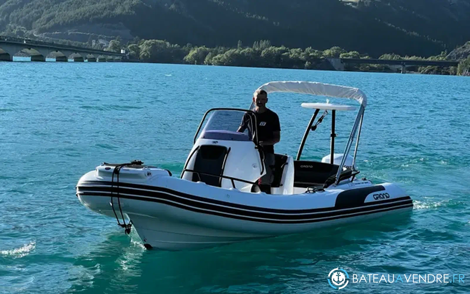 slider 14 Grand Golden Line G650