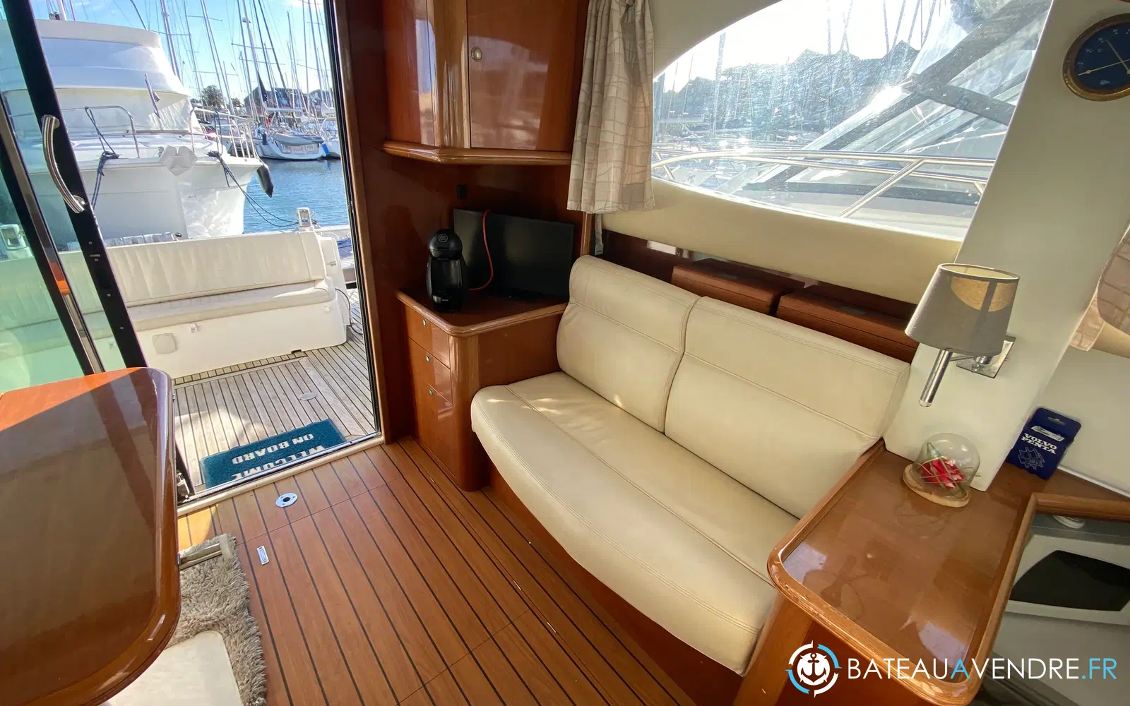 slider 14 Jeanneau Prestige 36 Fly