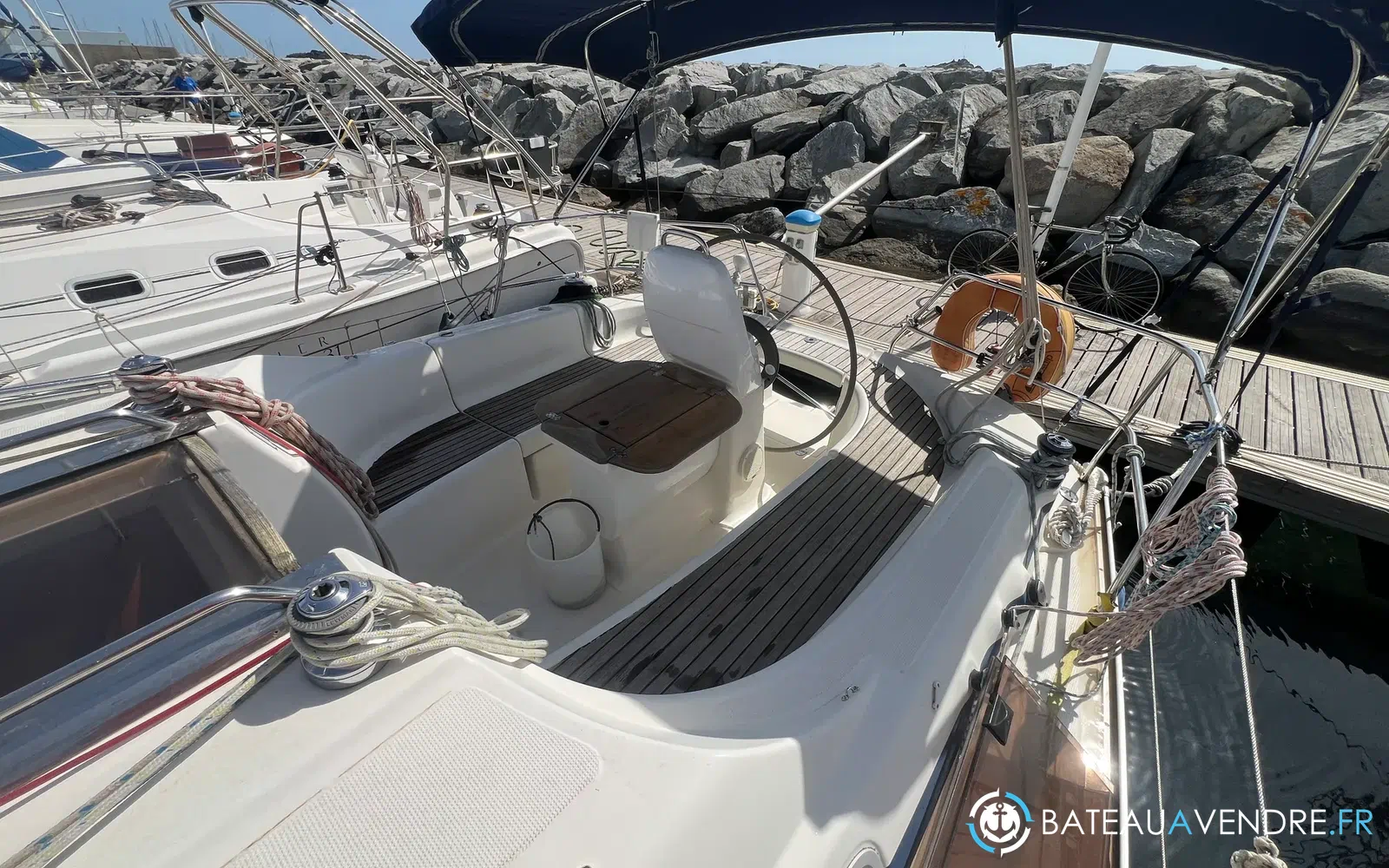 slider 4 Bavaria 33 cruiser