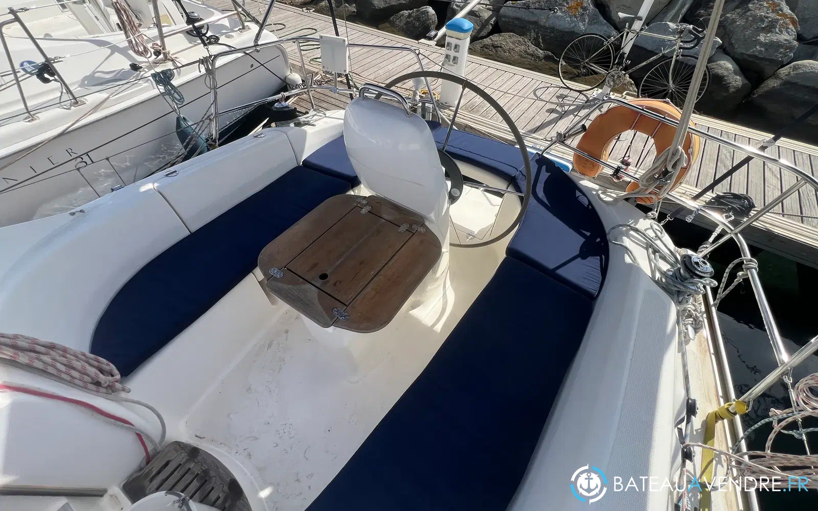 slider 3 Bavaria 33 cruiser
