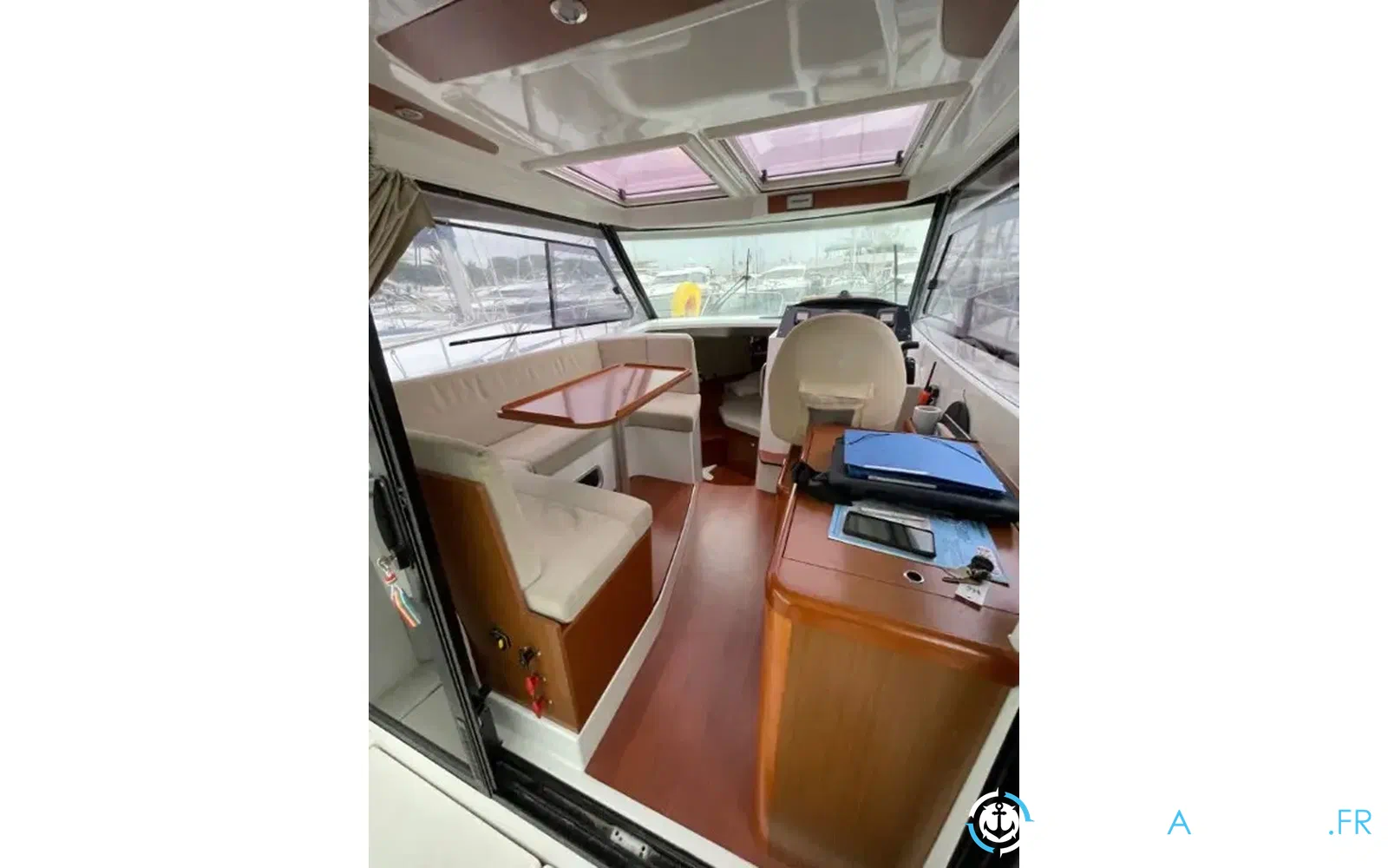 slider 10 Beneteau Antares 8.80