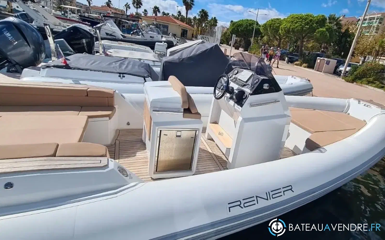 slider 9 Renier R8 Tourer