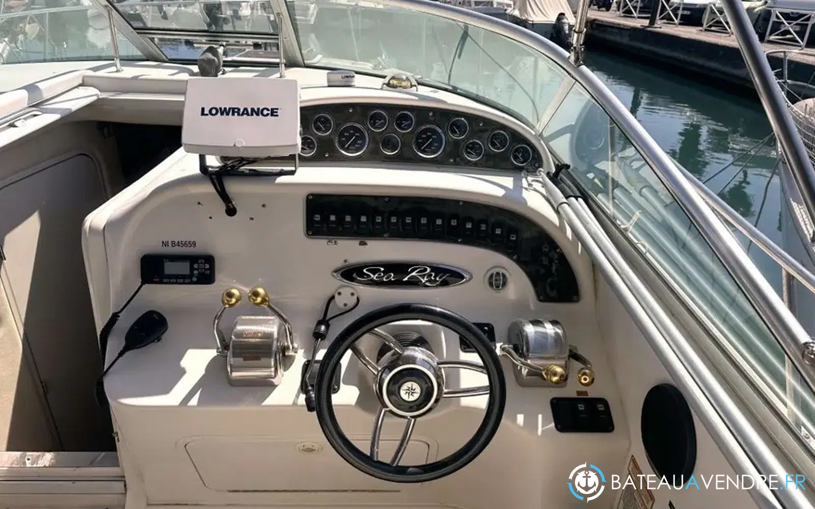 slider 7 Sea Ray Amberjack 290
