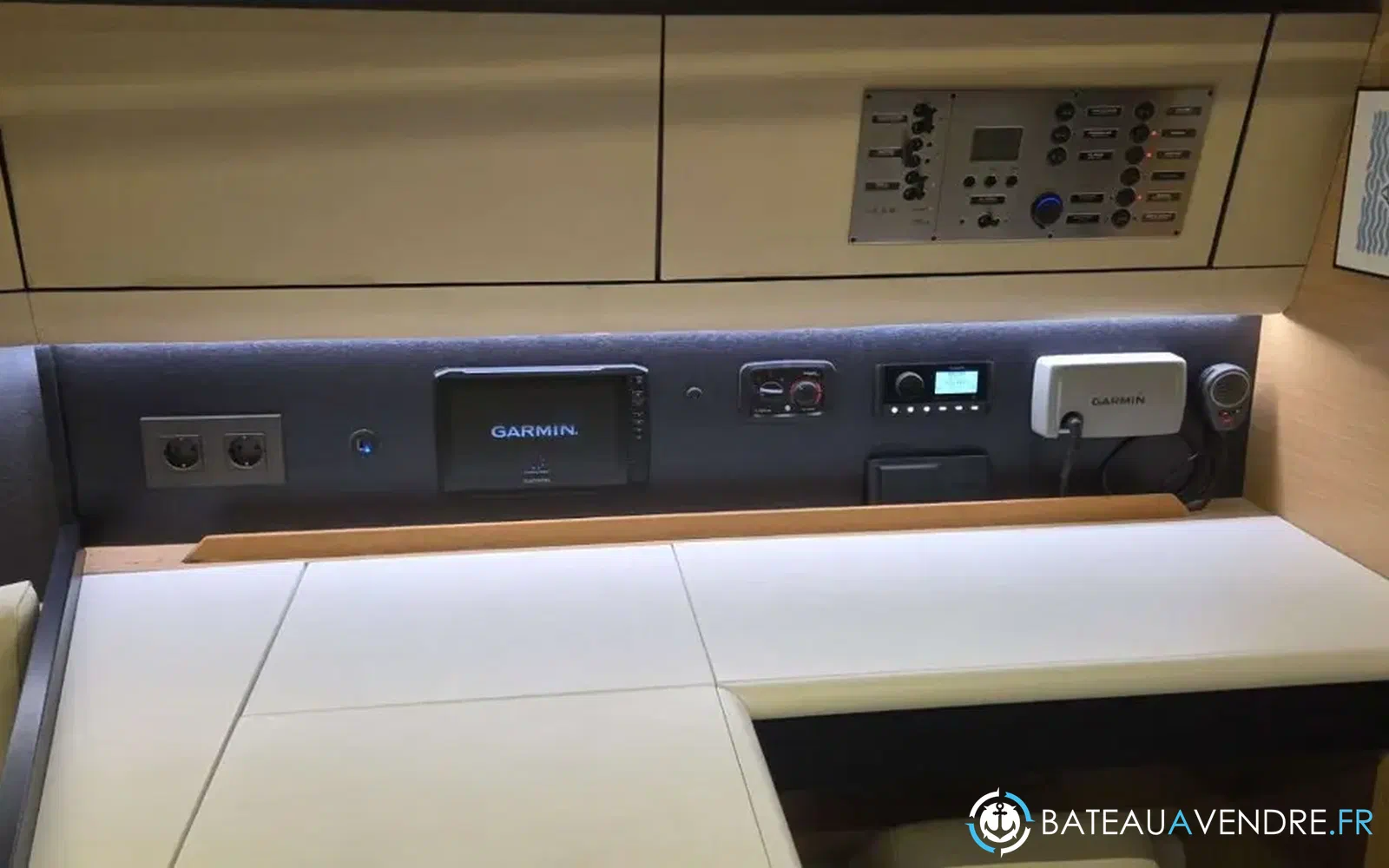 slider 21 Beneteau First 40