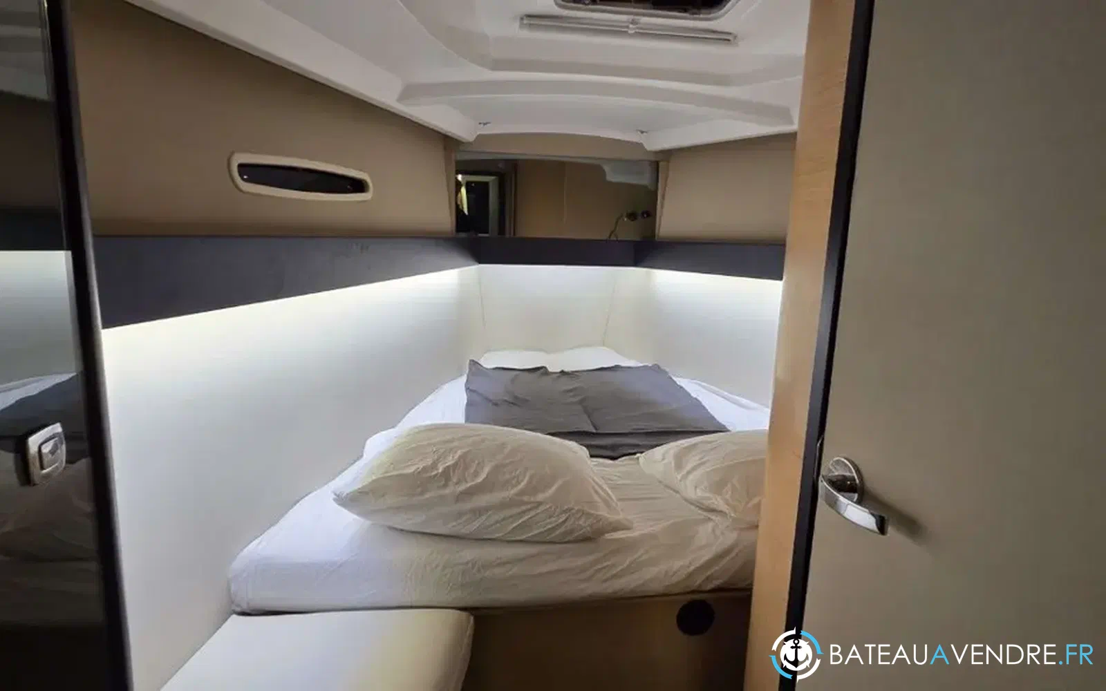 slider 26 Beneteau First 40