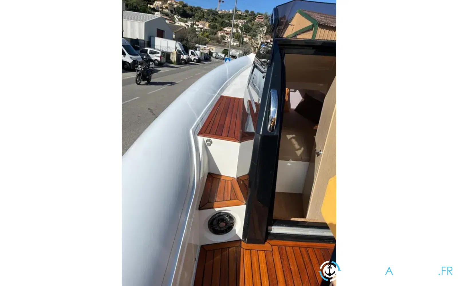 slider 23 Renier R10