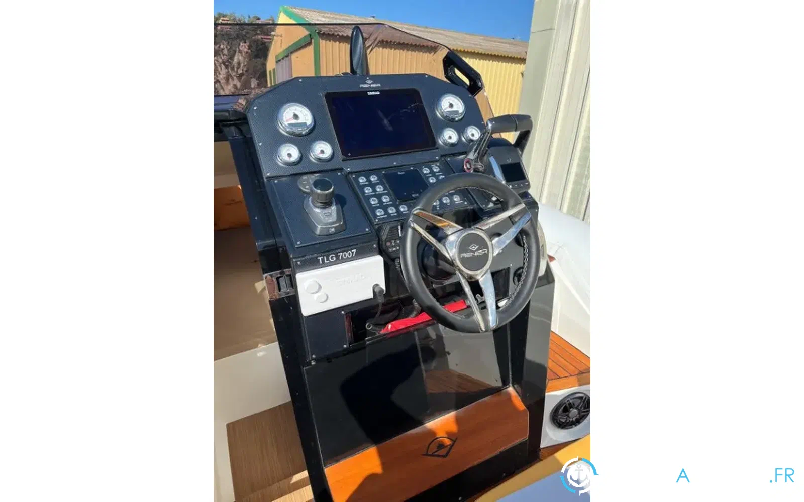 slider 26 Renier R10