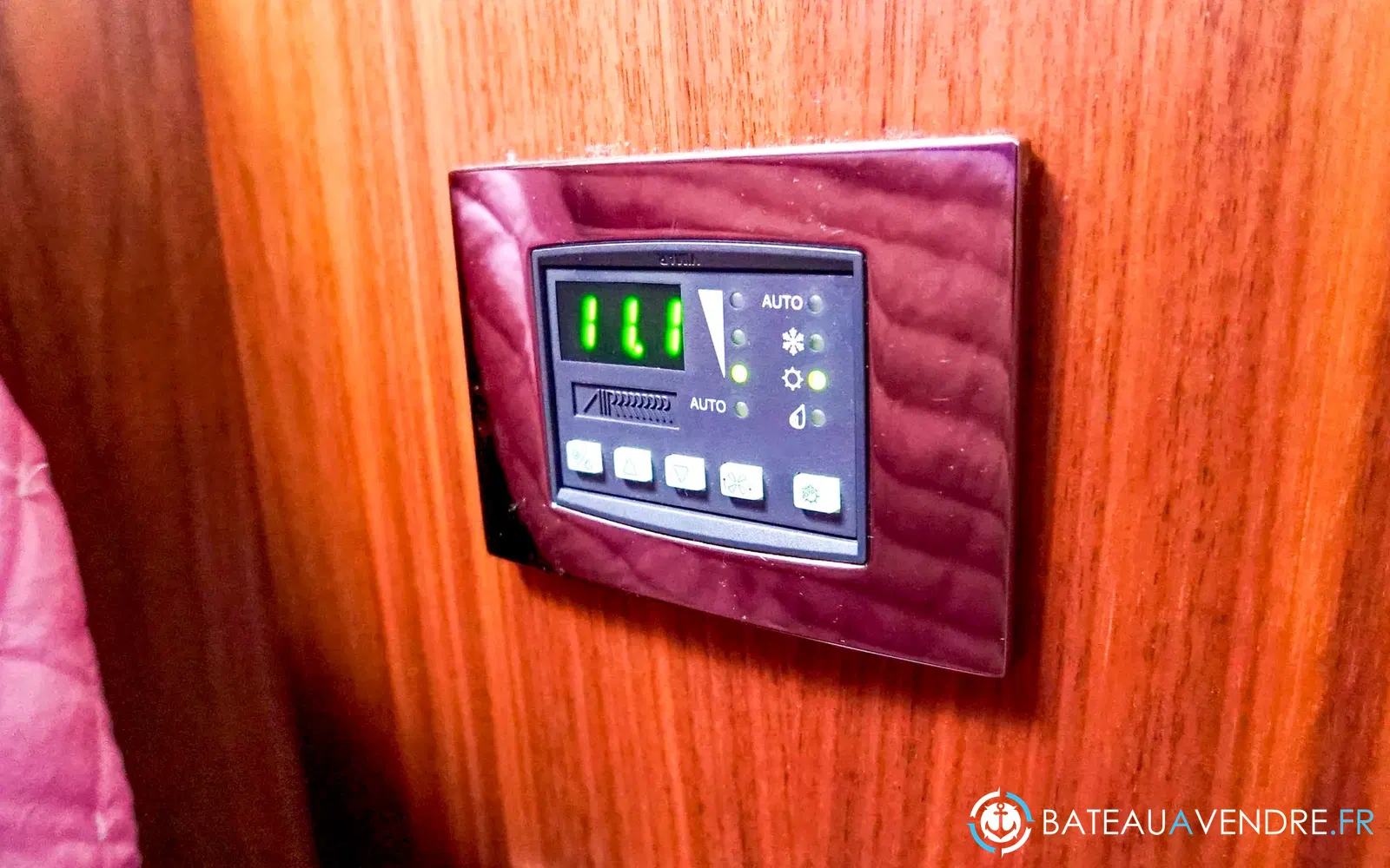 slider 21 Sunseeker Predator 57