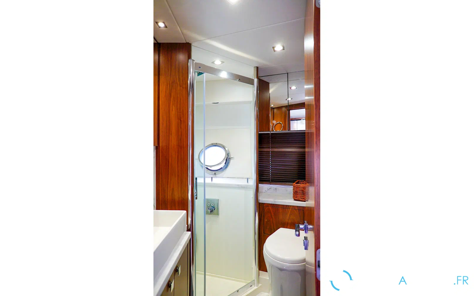 slider 22 Sunseeker Predator 57
