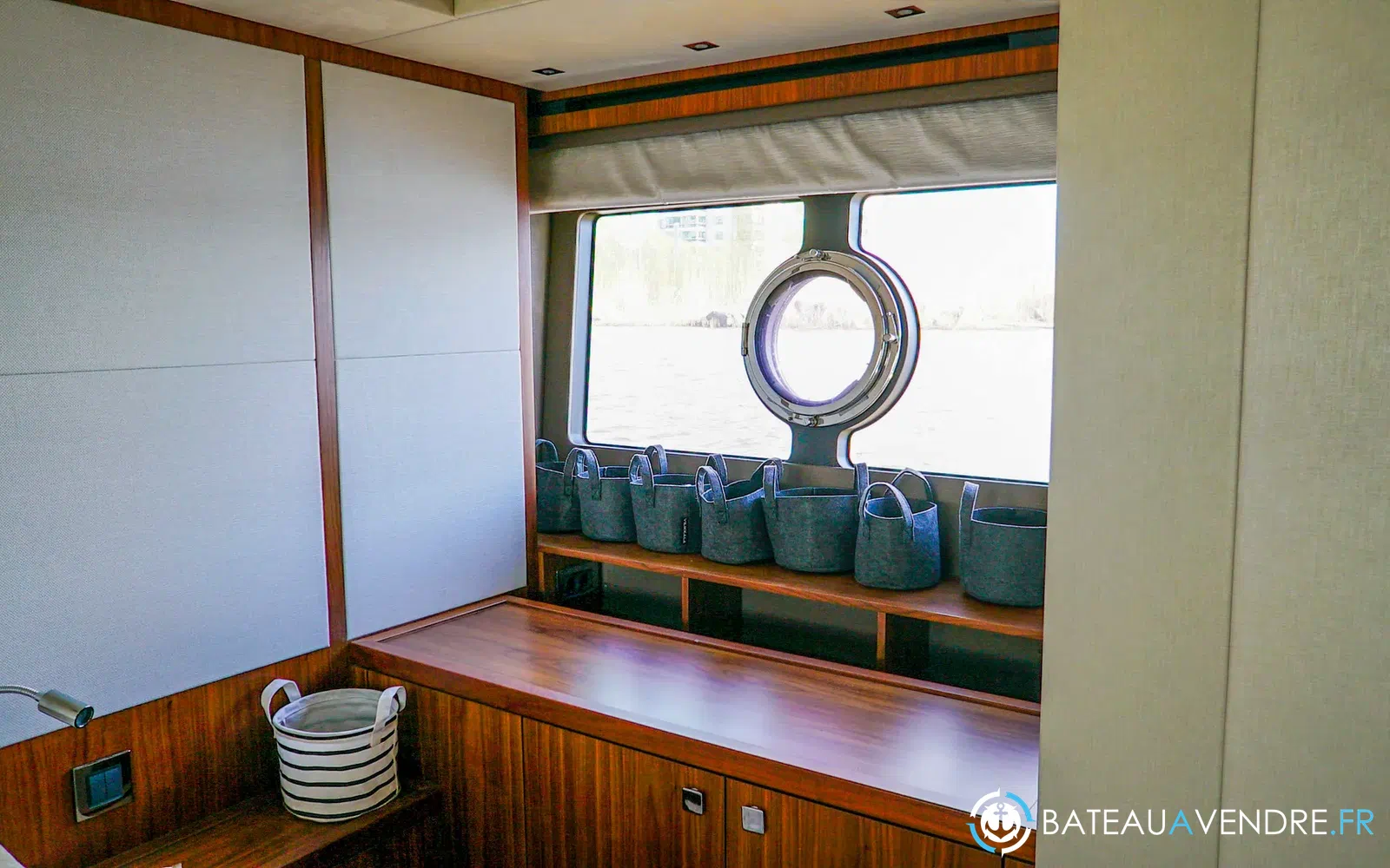 slider 25 Sunseeker Predator 57