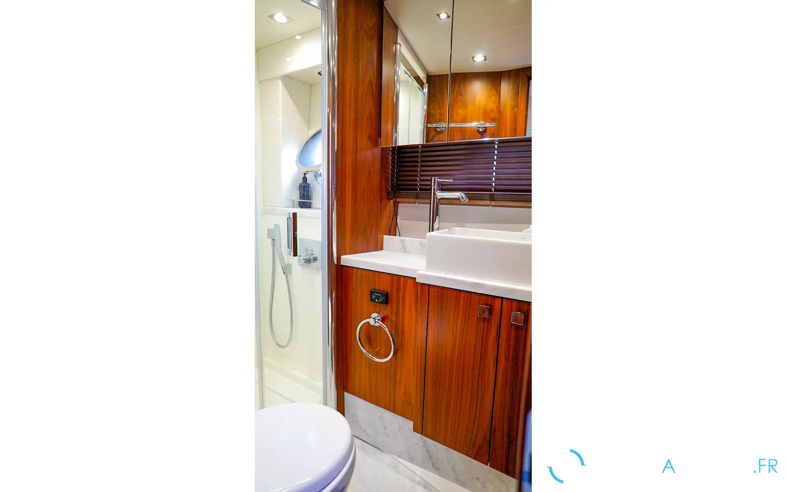 slider 27 Sunseeker Predator 57