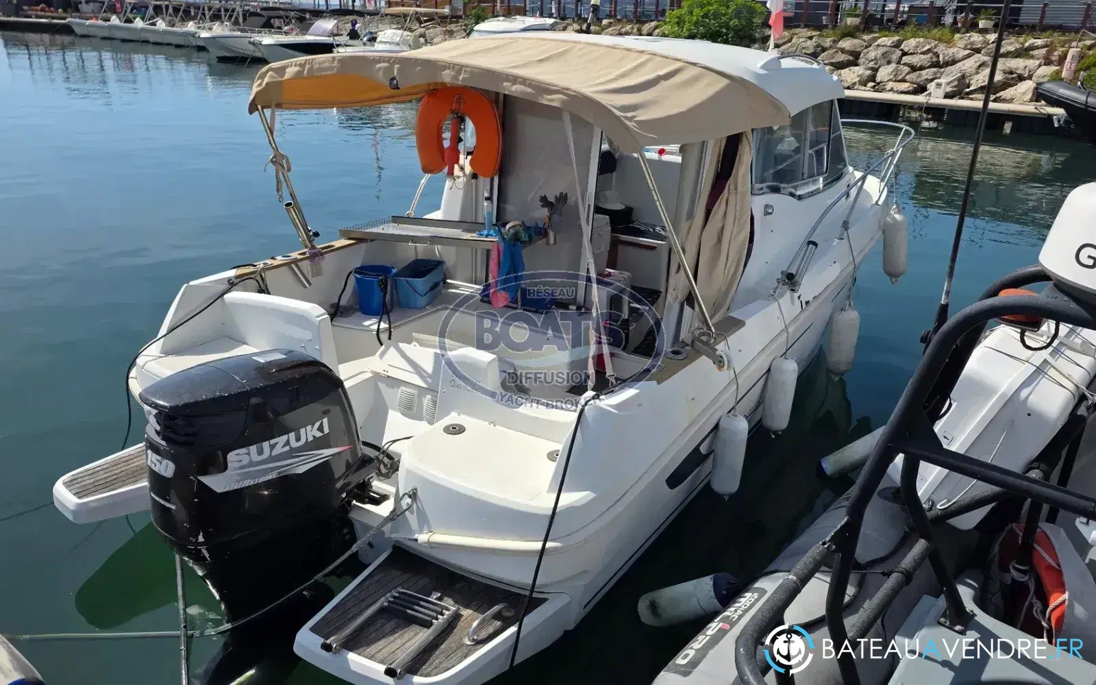slider 2 Beneteau Antares 750 HB