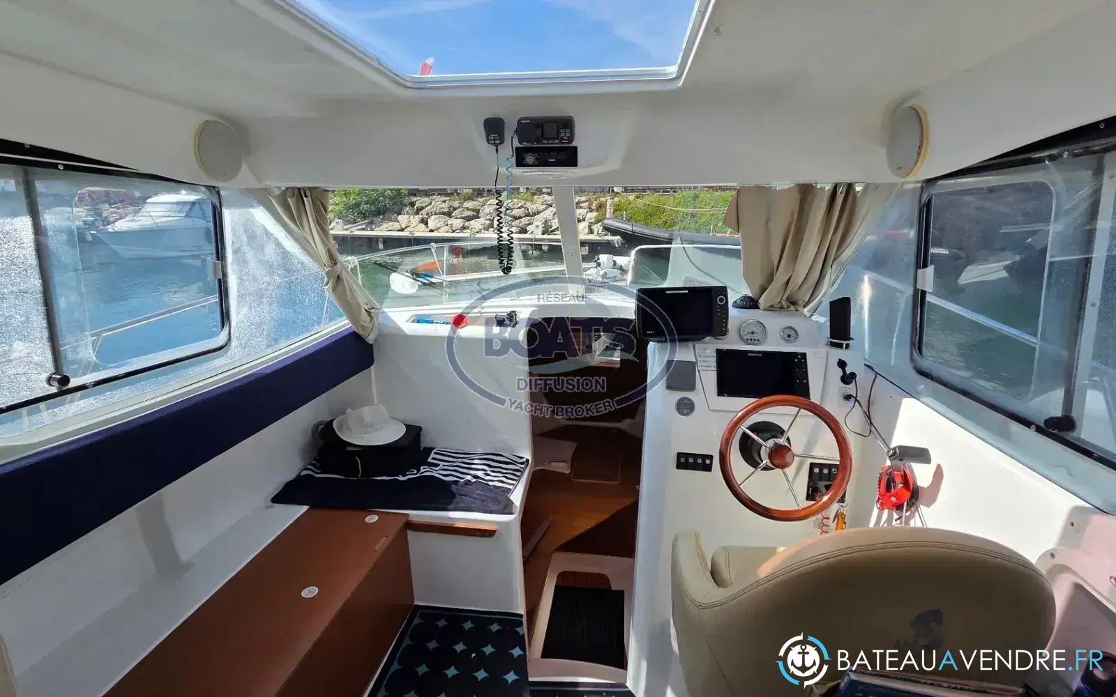 slider 5 Beneteau Antares 750 HB