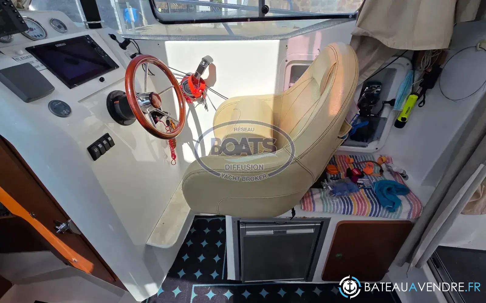 slider 7 Beneteau Antares 750 HB