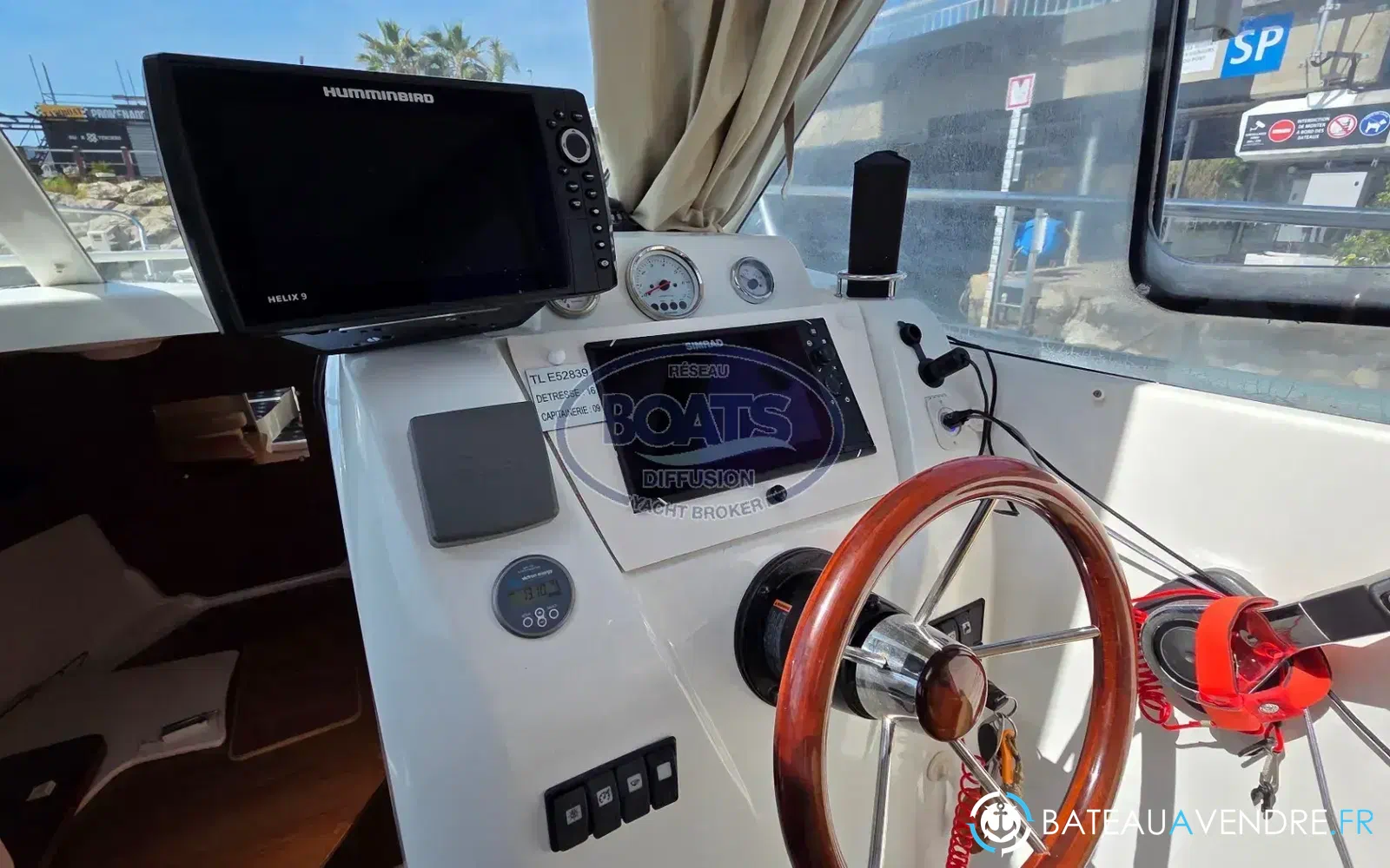 slider 8 Beneteau Antares 750 HB
