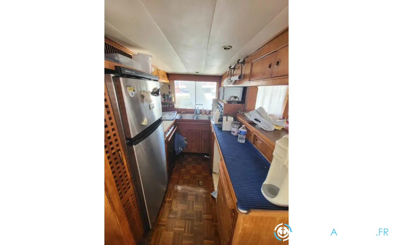 slider 19 Grand Banks 50