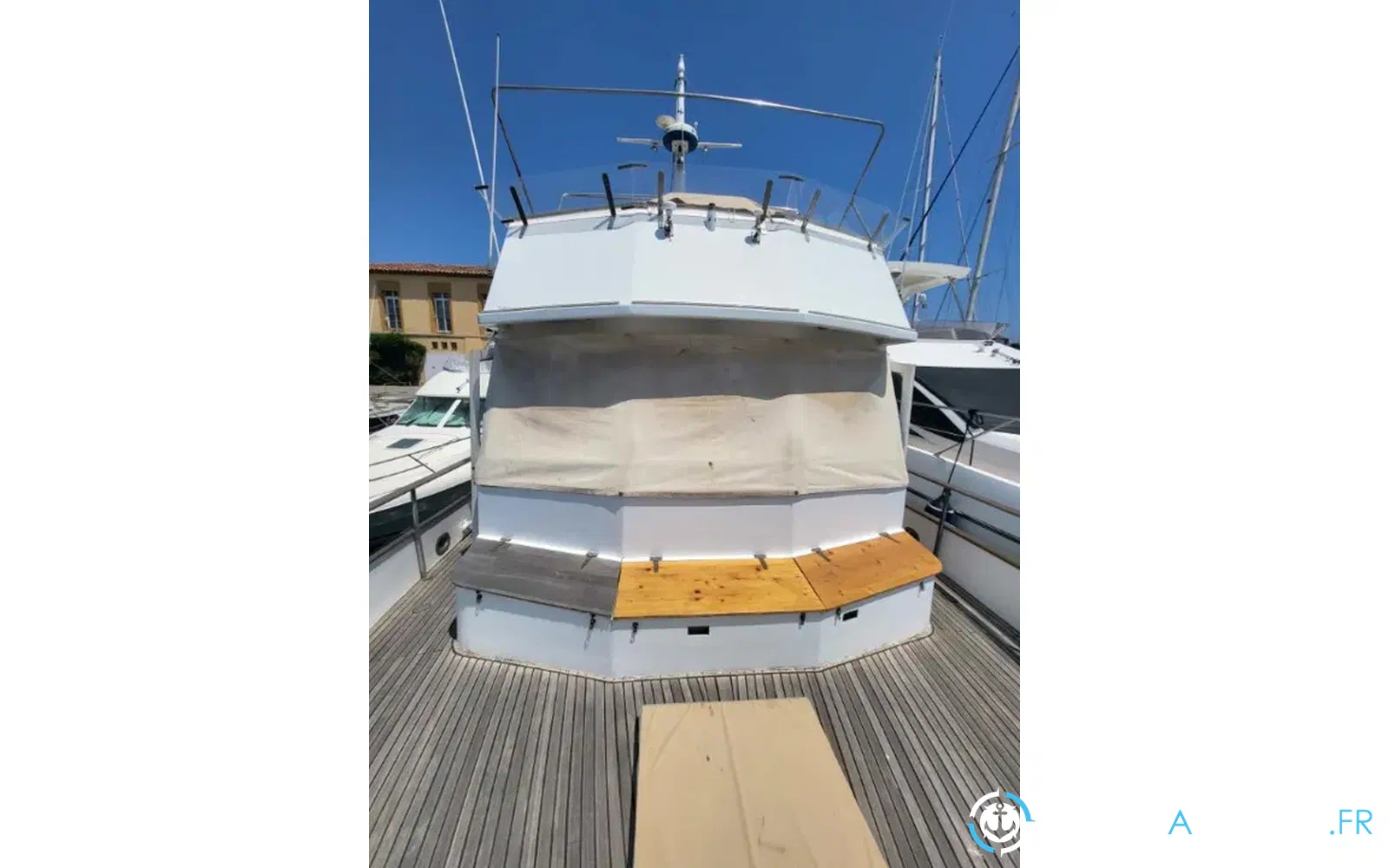slider 6 Grand Banks 50